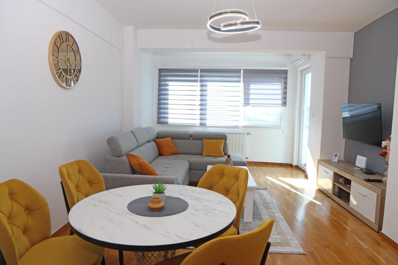 Apartment Cecovic - Mellain Tuzla Zewnętrze zdjęcie
