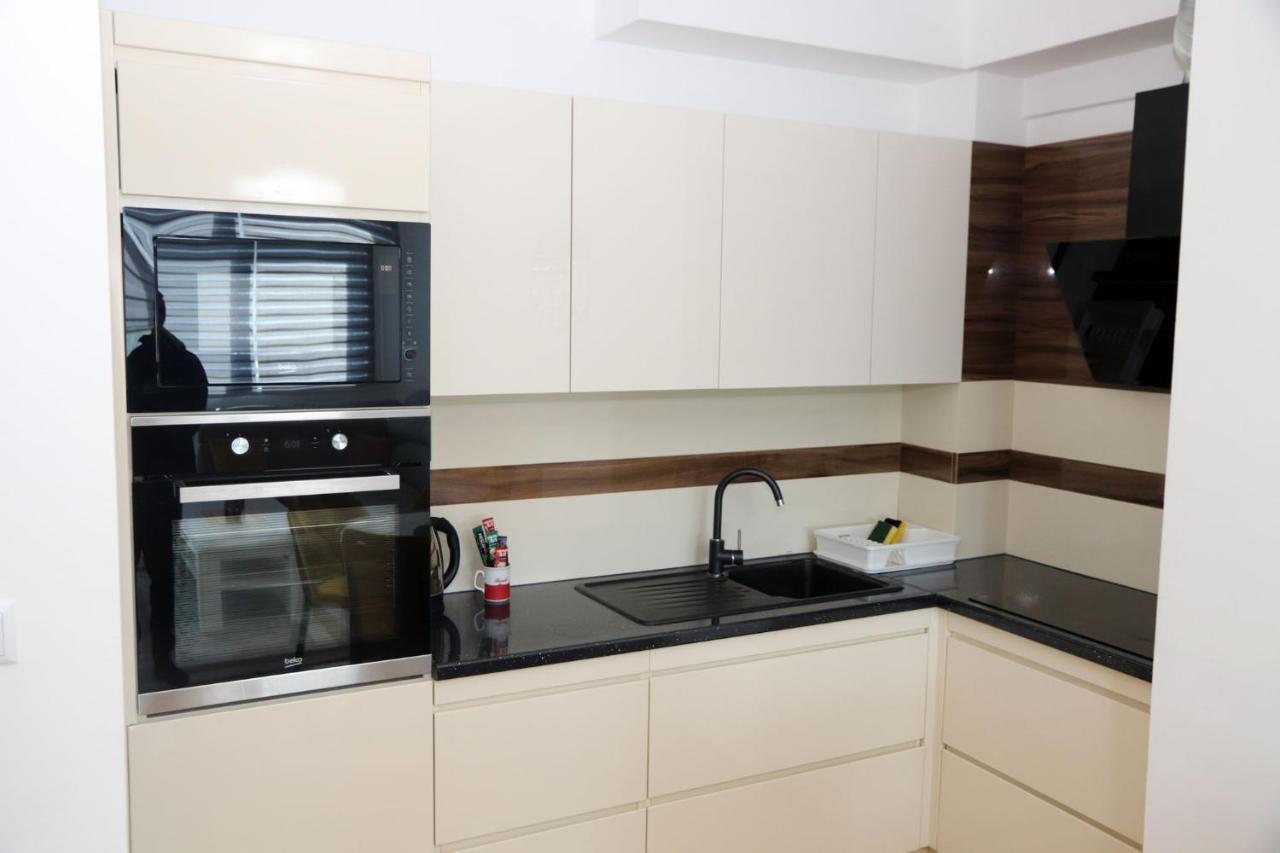 Apartment Cecovic - Mellain Tuzla Zewnętrze zdjęcie